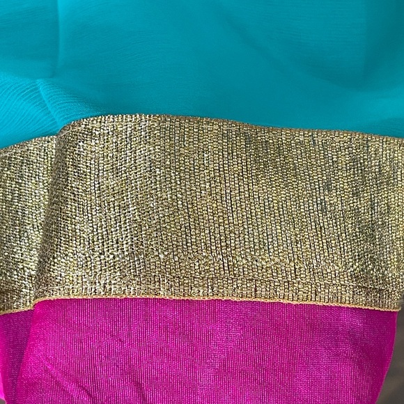 Saree with embroidery blouse piece - Picture 3 of 5